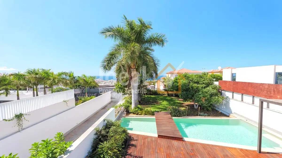 Detached house with pool for sale in Costa Adeje, imagen 19