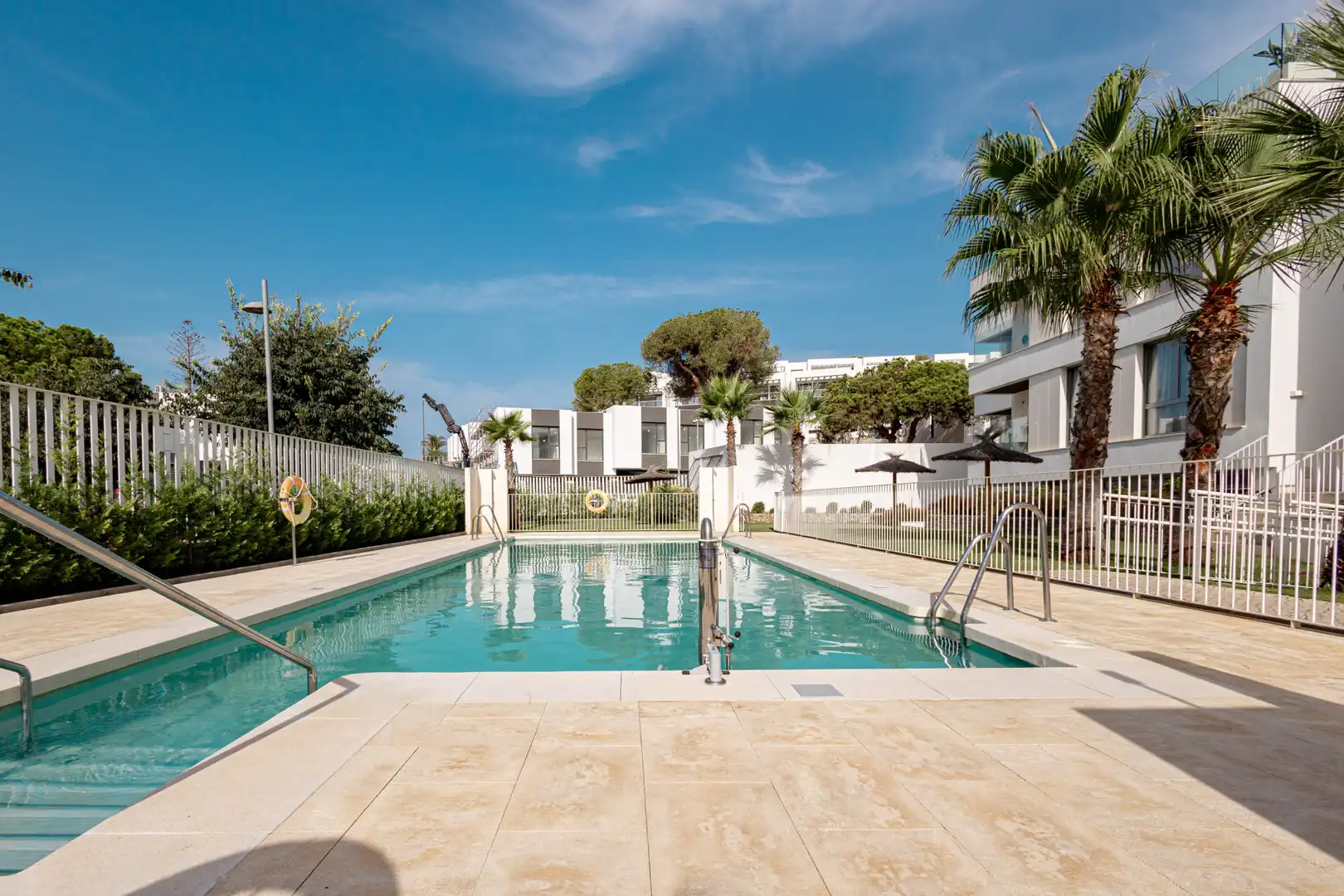 Swimming pool of Attic for sale in Marbella  with Air Conditioner, Heating and Terrace