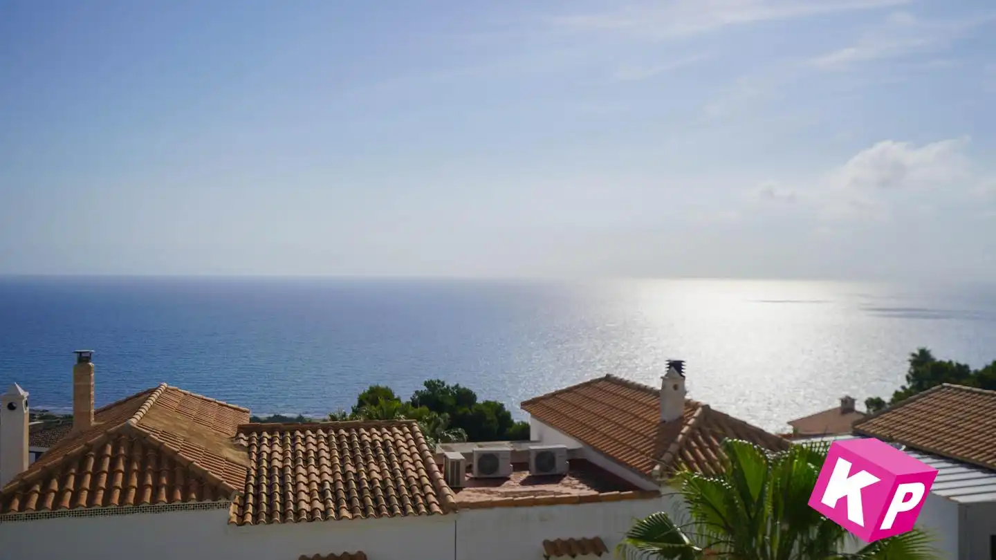 Vista exterior de Casa o xalet en venda en Santa Pola amb Jardí privat, Terrassa i Traster