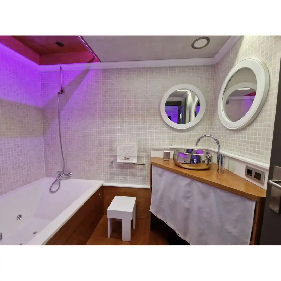 Badezimmer von Wohnungen zum Verkauf in Dénia mit Klimaanlage, Heizung und Privatgarten