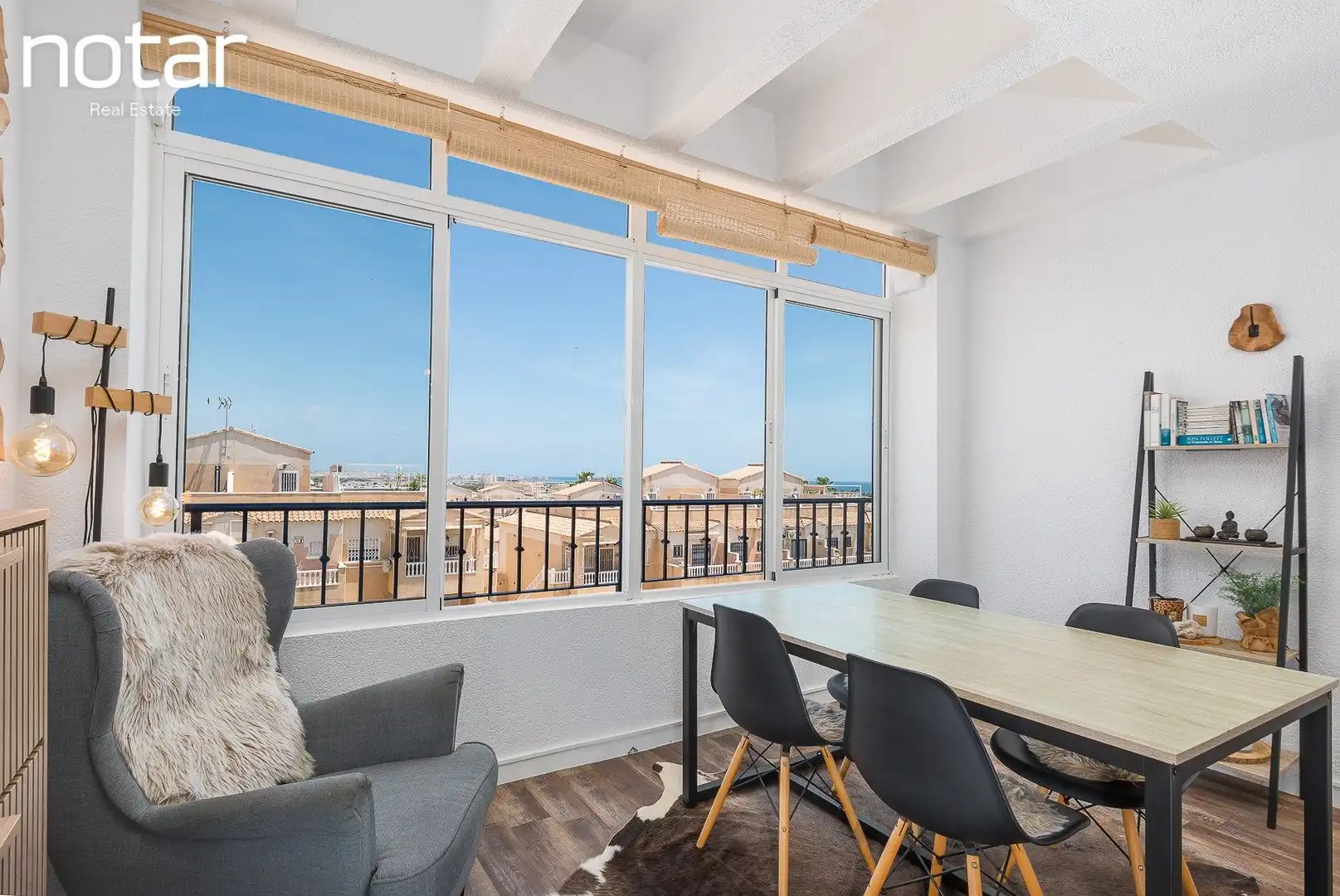 Comedor de Ático en venta en Orihuela con Terraza, Balcón y Piscina comunitaria