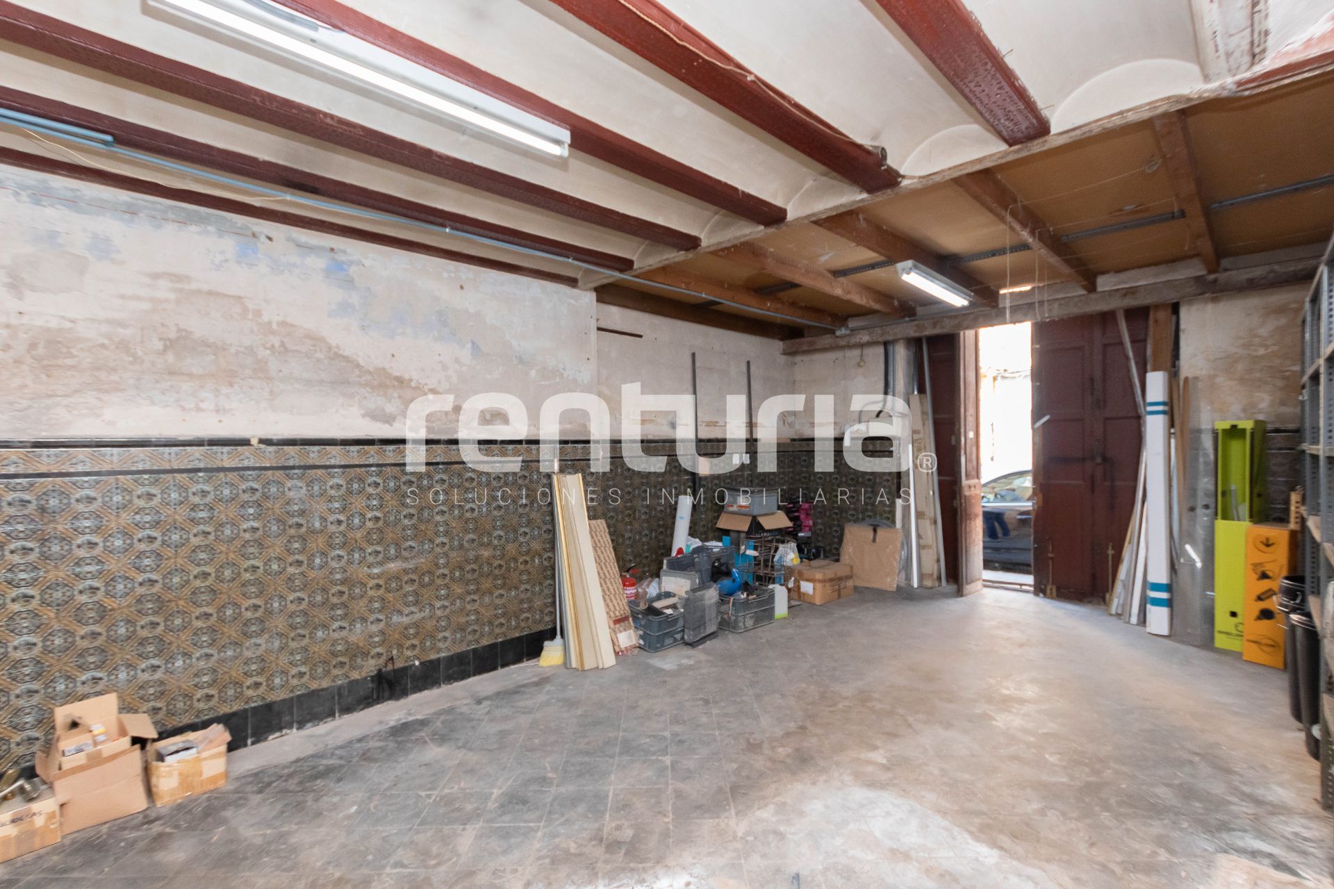 Premises for sale in  Valencia Capital