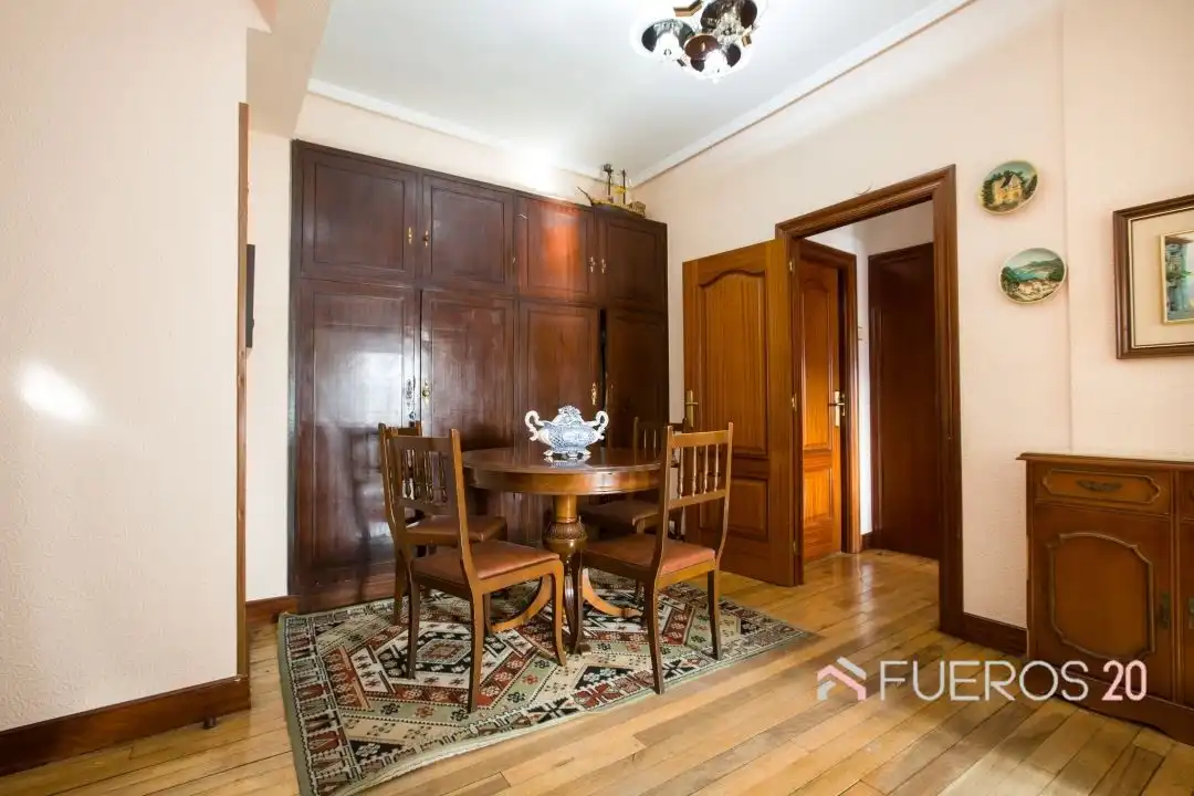 Esszimmer von Wohnung zum Verkauf in Barakaldo  mit Terrasse, Abstellraum und Möbliert