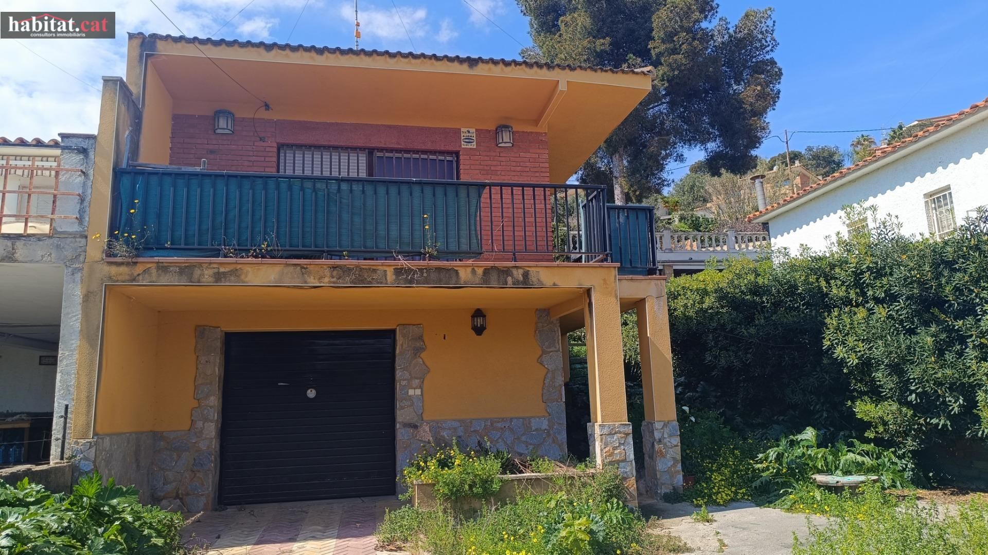 Vista exterior de Casa o xalet en venda en Cubelles amb Terrassa i Balcó