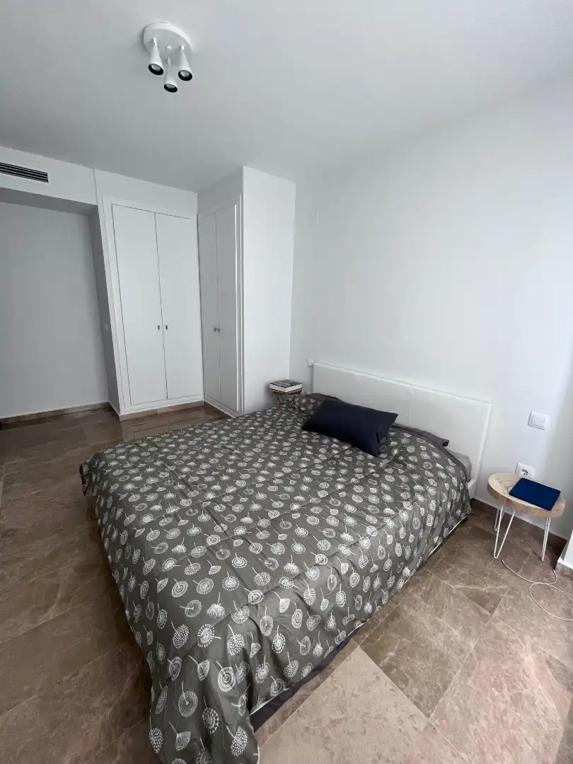 Schlafzimmer von Wohnung zum Verkauf in Valencia mit Klimaanlage, Heizung und Balkon