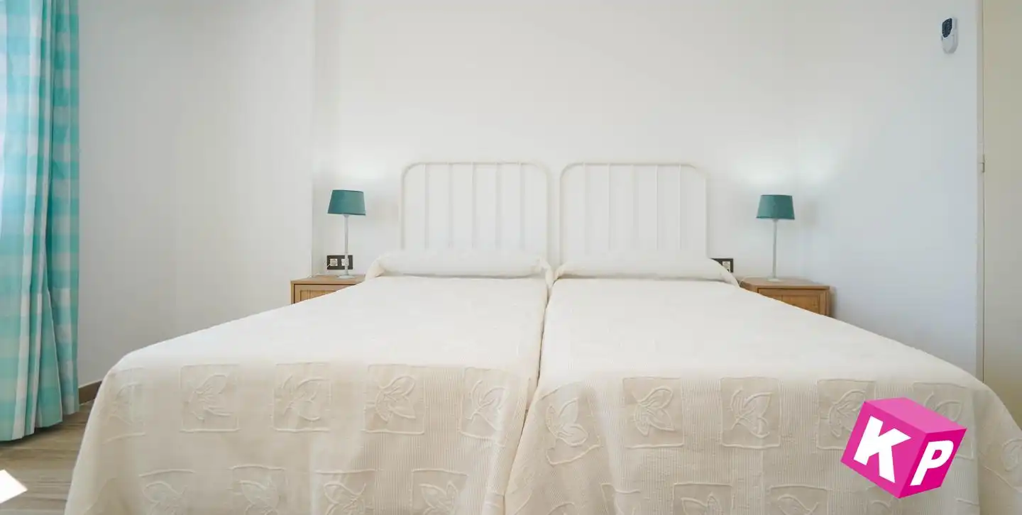 Habitación de Piso en venta en Santa Pola con Aire acondicionado, Terraza y Amueblado