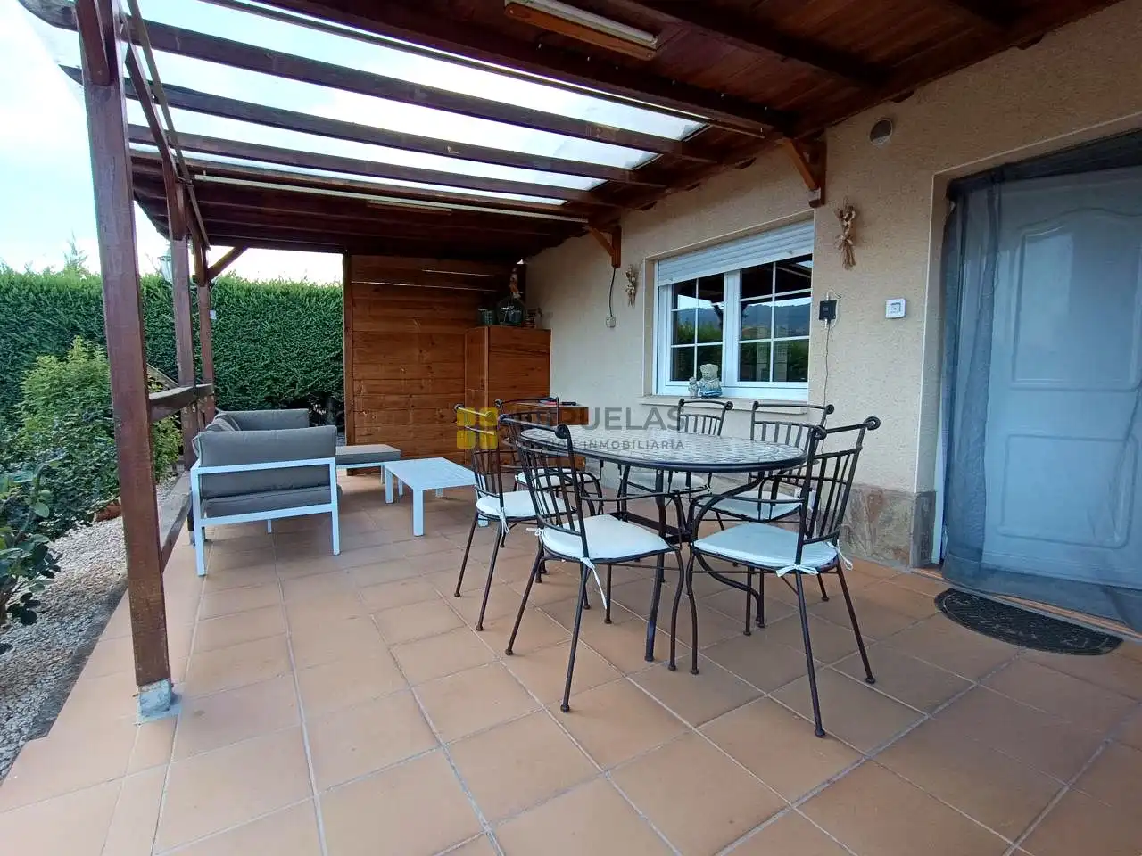 Terraza de Finca rústica en venta en Autol con Jardín privado, Piscina y Amueblado
