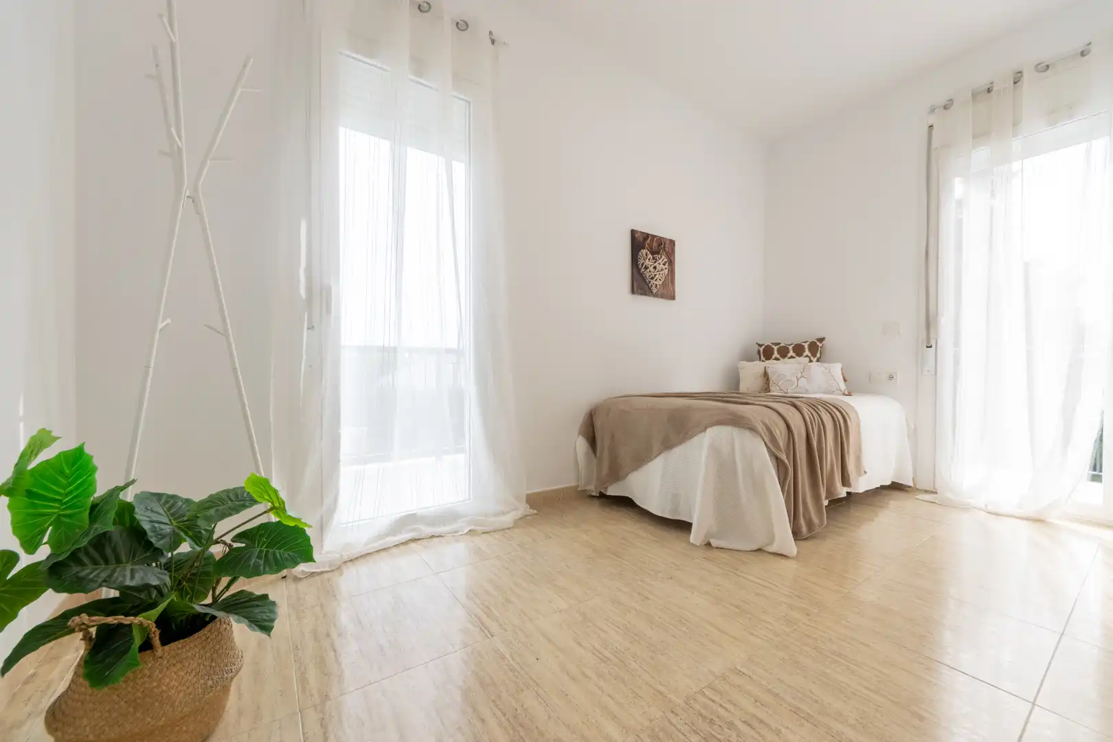Dormitori de Casa adosada en venda en L'Ametlla de Mar  amb Jardí privat, Terrassa i Piscina