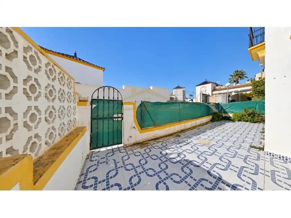 Casa a schiera con terrazza in vendita a Calle la Sagra 31, imagen 3