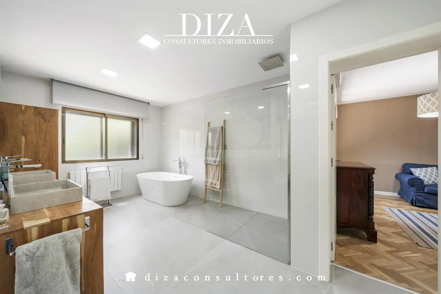 Bathroom of Houses for sale in Madrid  with Air Conditioner, Heating and Terrace