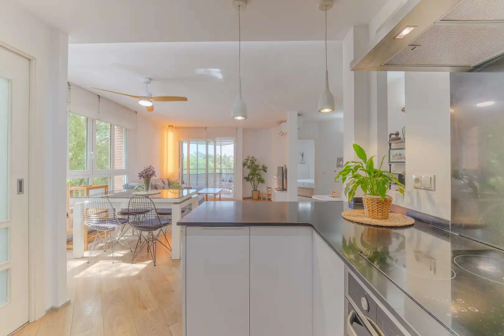Küche von Wohnung zum Verkauf in Girona mit Klimaanlage, Heizung und Parkett