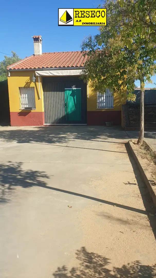 Casa rústica en venda a Parque de la Constitución 5a