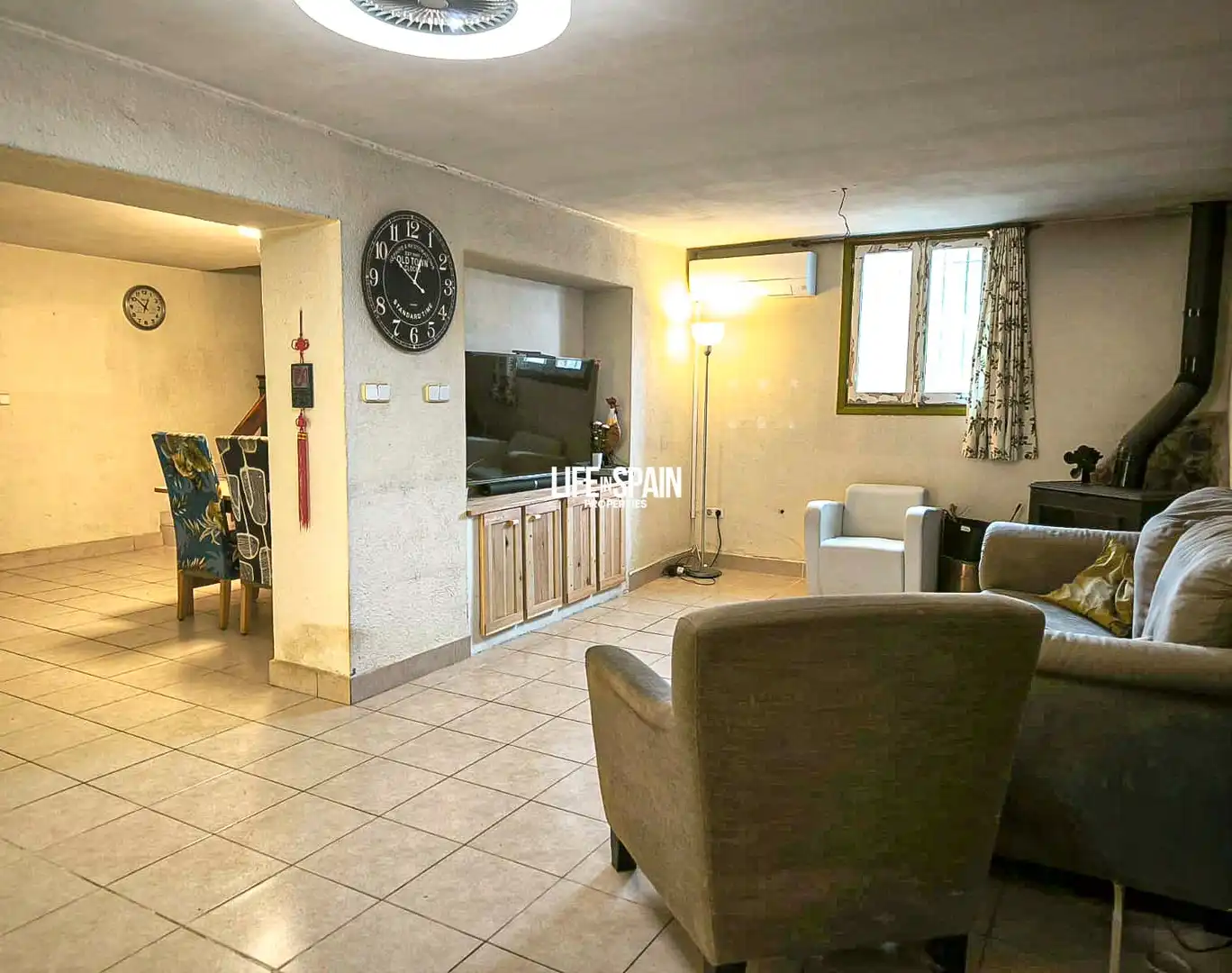 Country house zum Verkauf in Rasquera mit Klimaanlage, Privatgarten und Terrasse