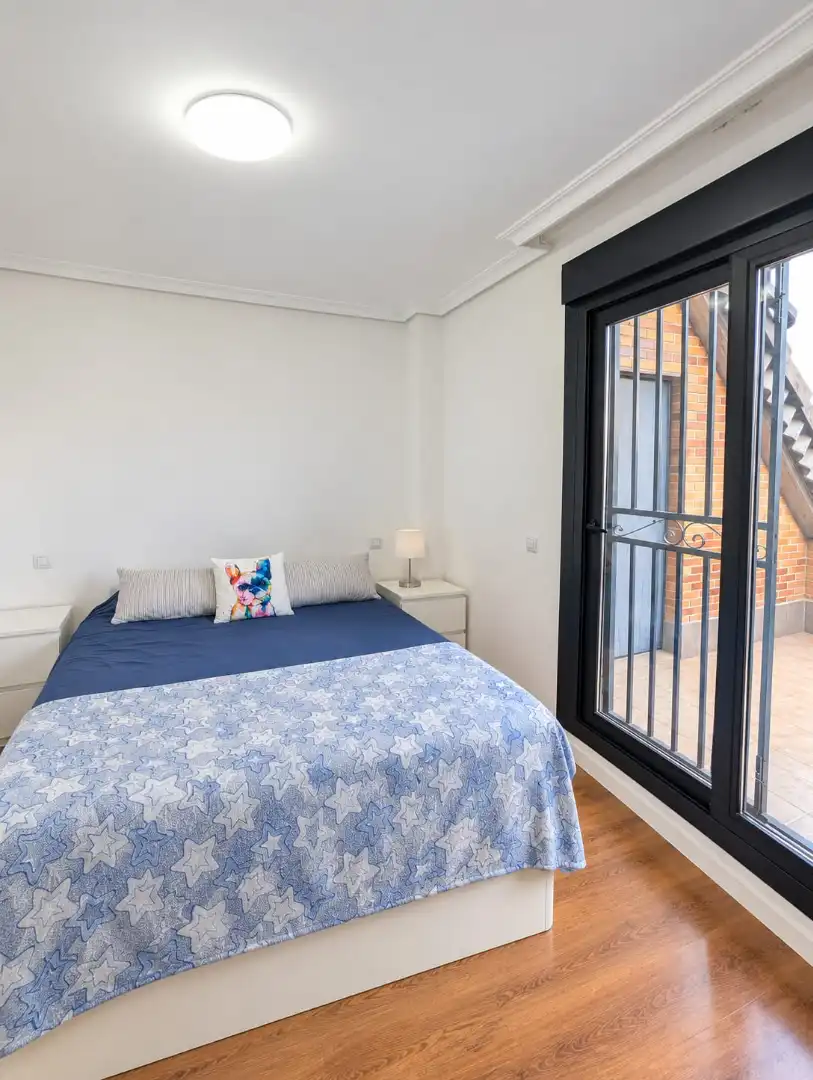 Dúplex amb terrassa de lloguer a Calle Cristóbal Colón, imagen 11