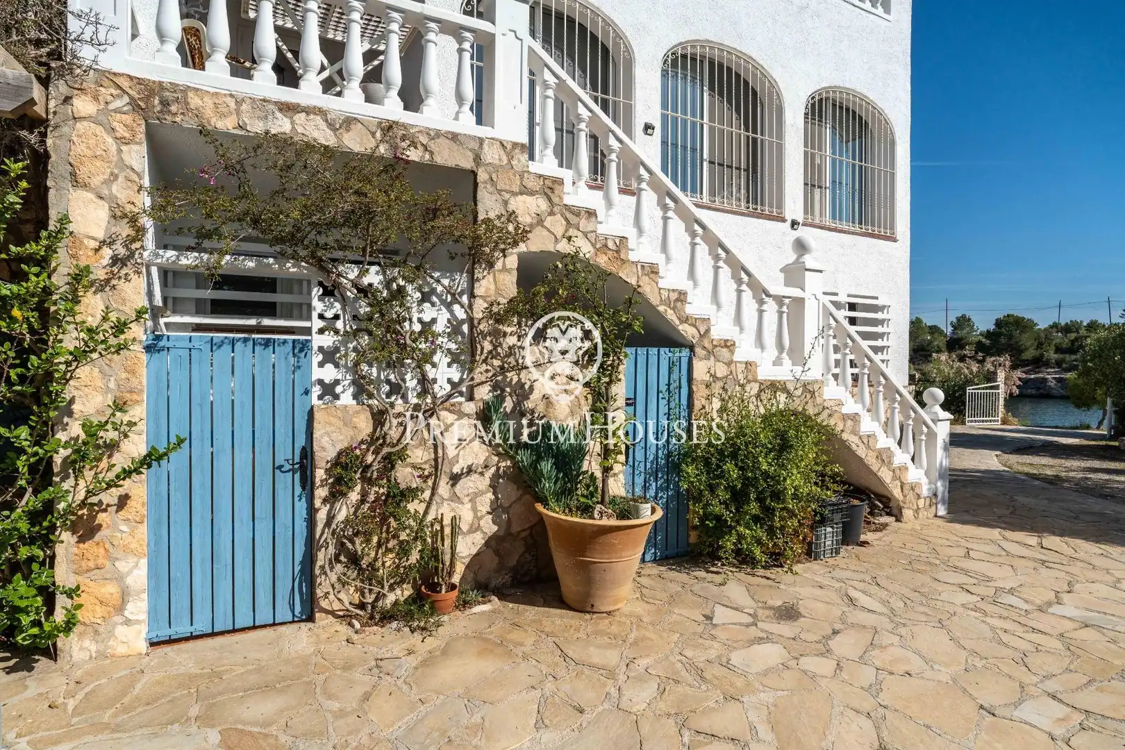 Casa amb terrassa en venda a Roques Daurades - L'Estany, imagen 2