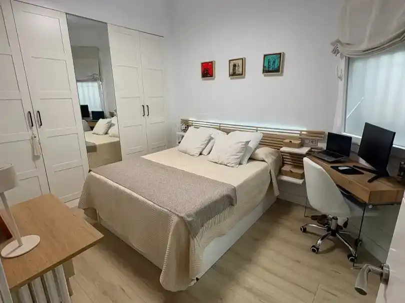 Bedroom of Flat for sale in  Madrid Capital  with Air Conditioner