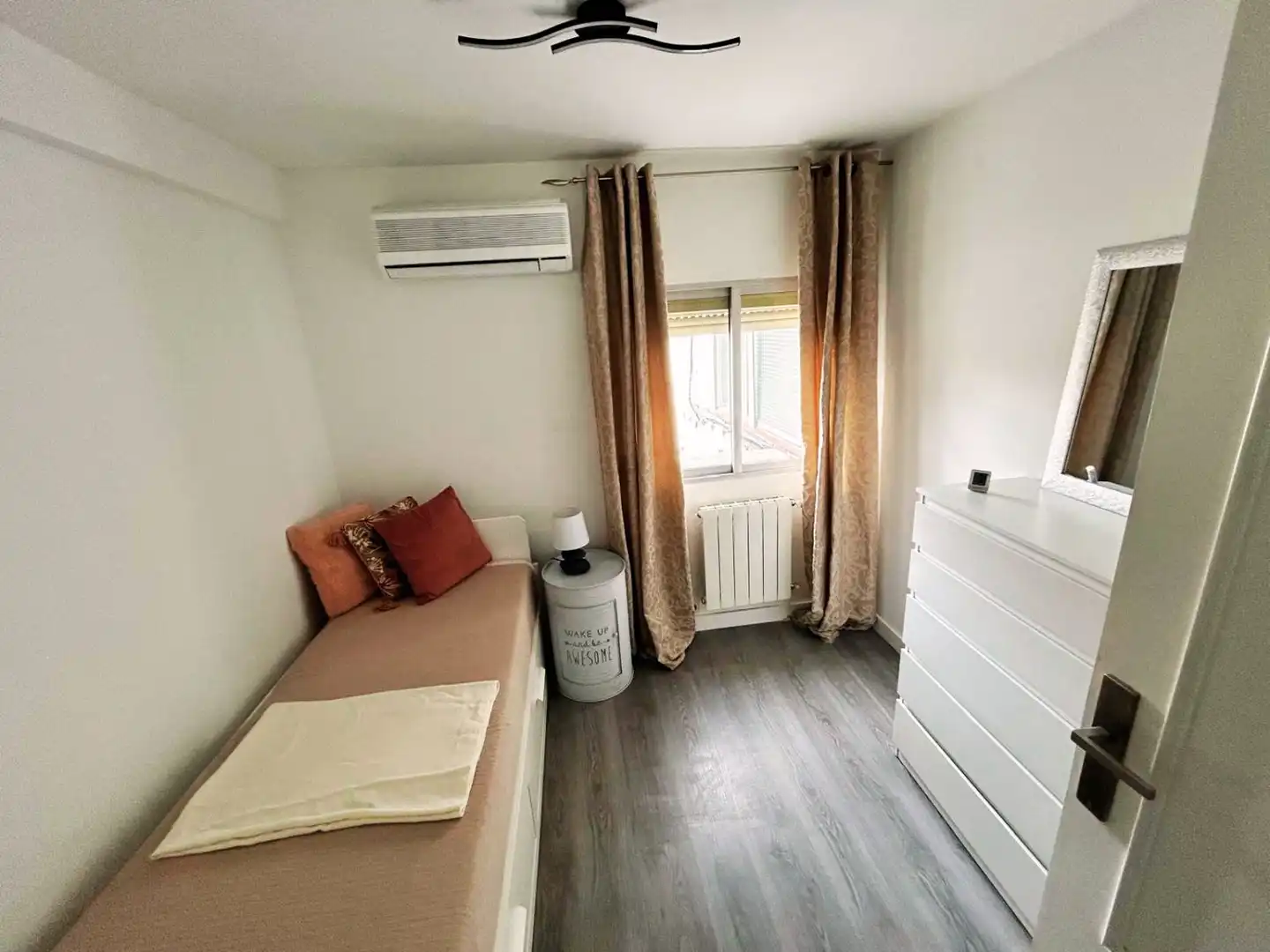 Schlafzimmer von Wohnung zum Verkauf in Alcobendas mit Klimaanlage, Heizung und Terrasse