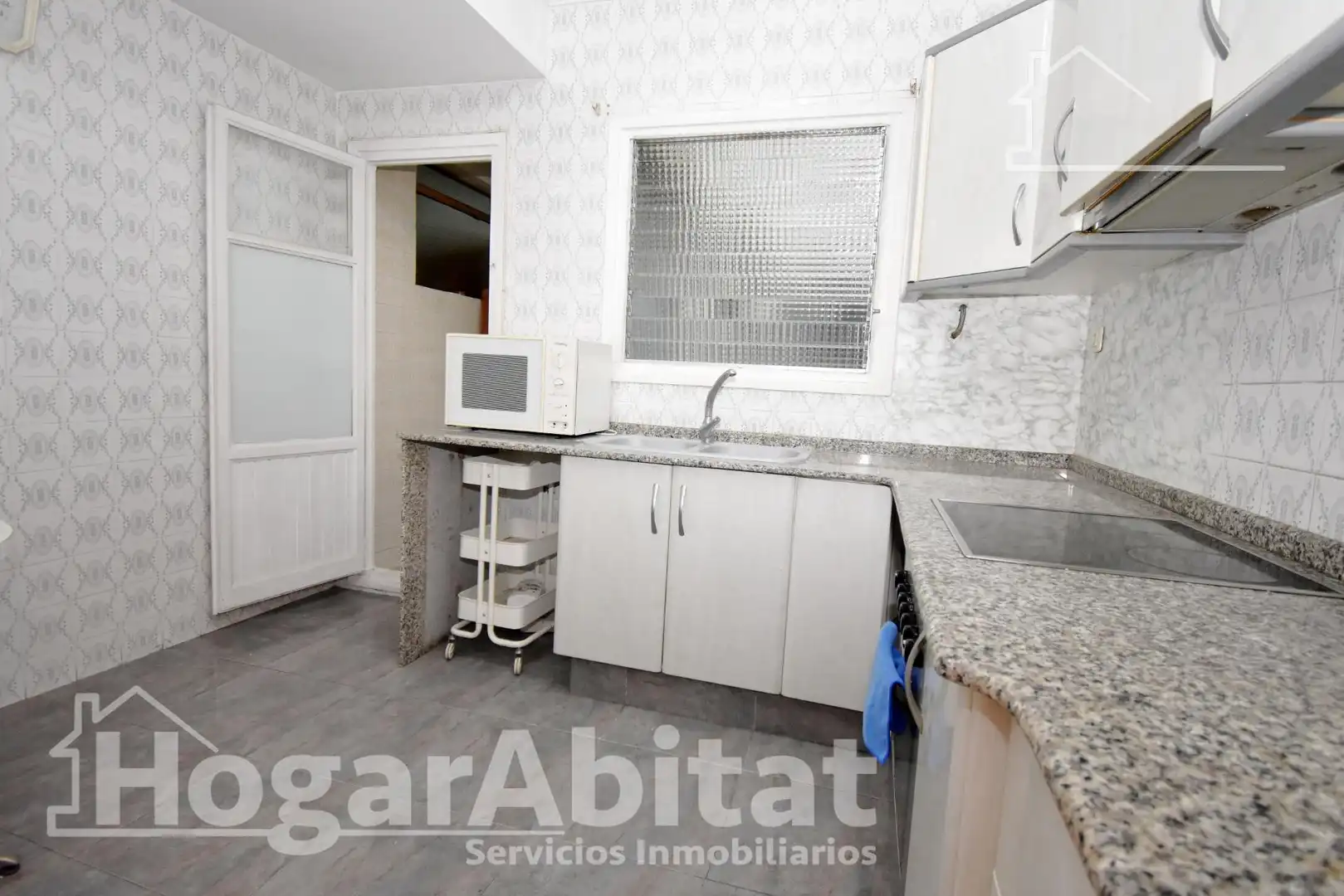 Cocina de Piso en venta en Camí Reial 