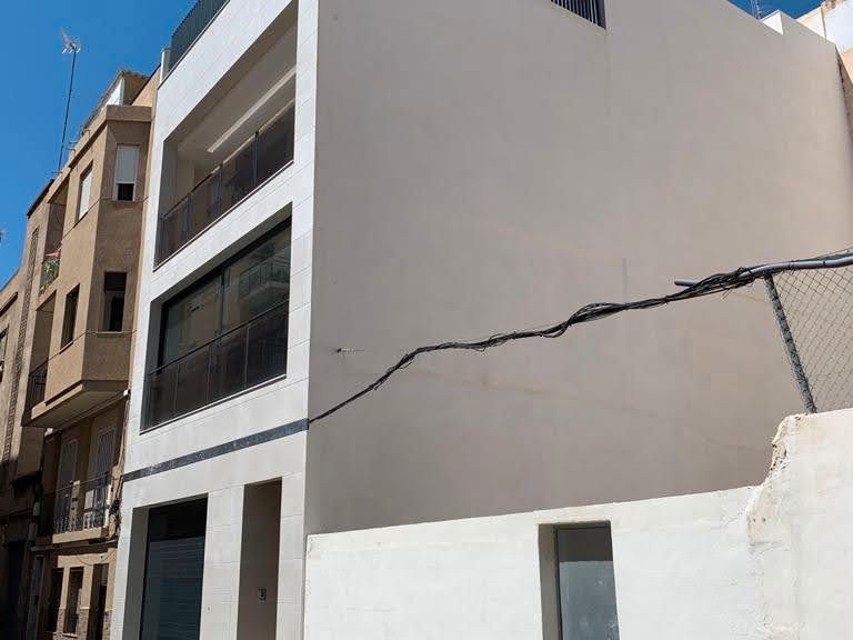 Vista exterior de Residencial en venda en Elche / Elx