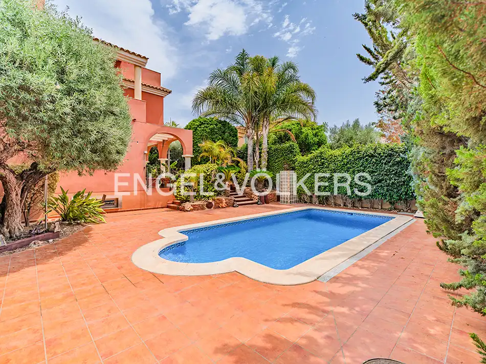 Piscina de Casa o xalet en venda en Sant Joan d'Alacant amb Aire condicionat, Calefacció i Jardí privat