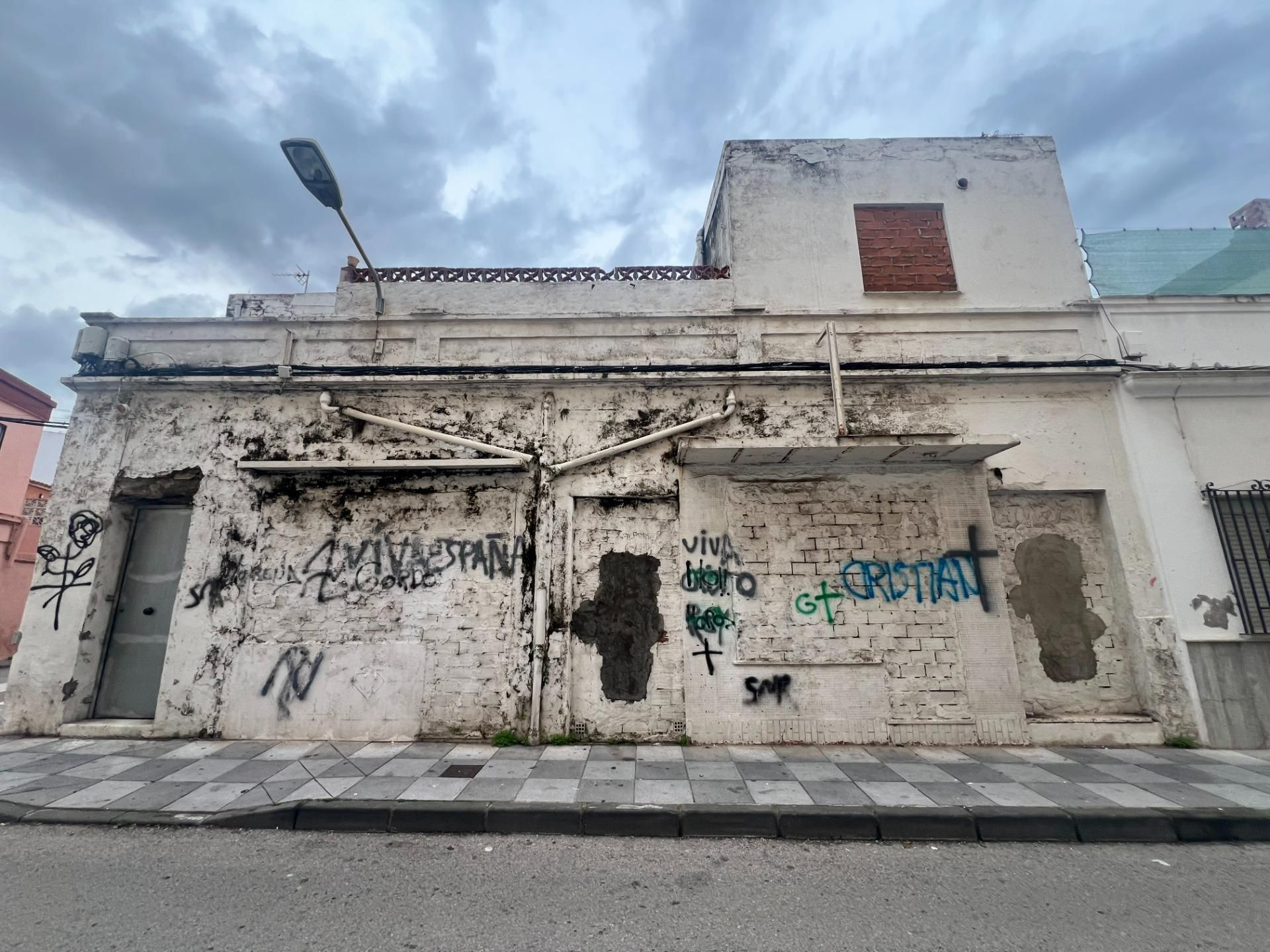 Vista exterior de Casa adosada en venda en Algeciras