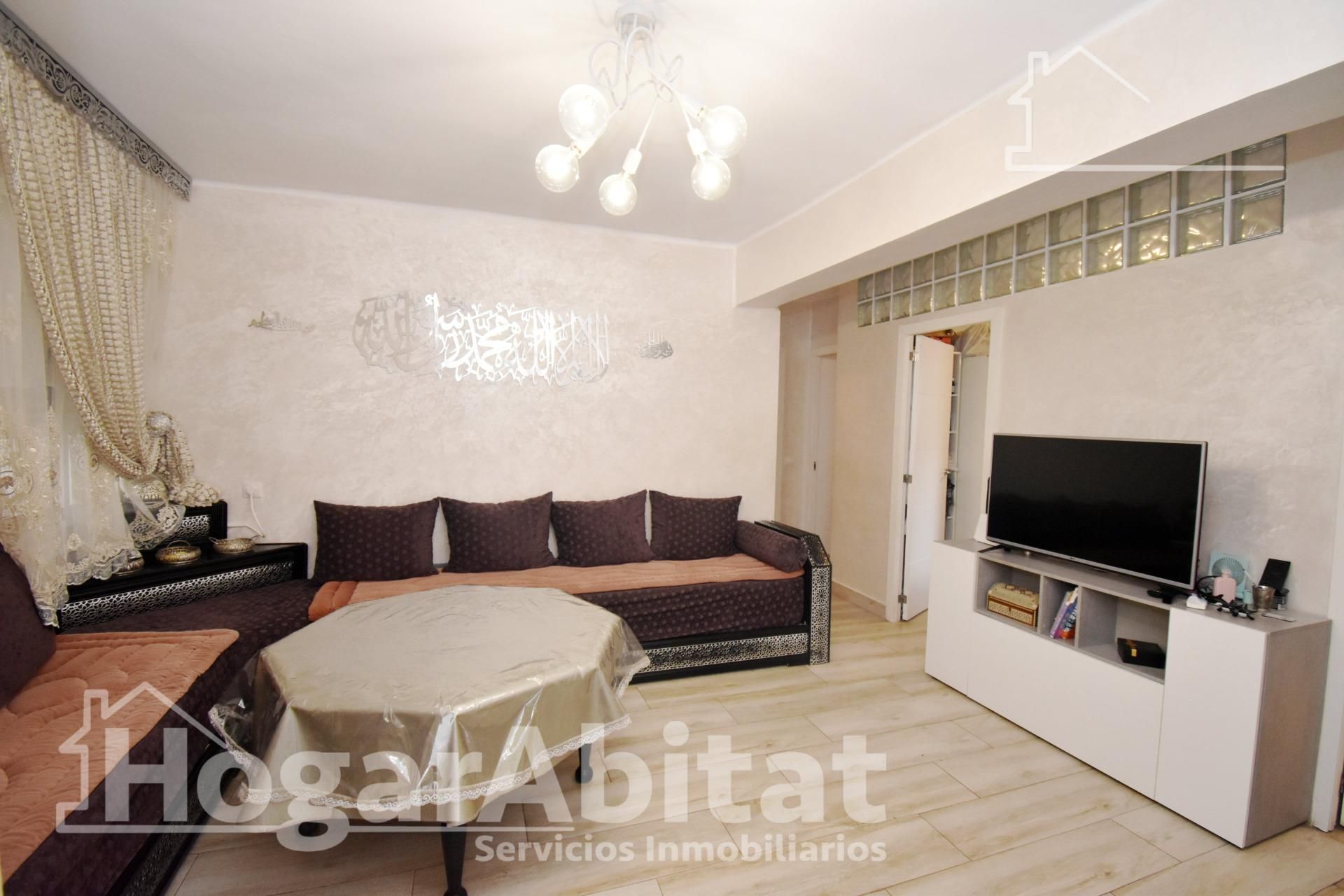 Sala d'estar de Pis en venda en Castellón de la Plana / Castelló de la Plana amb Aire condicionat