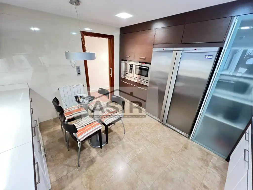 Flat for rent in Plaza Major, Centre