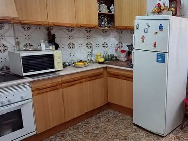 Casa amb balcó en venda a Zona La Ermita