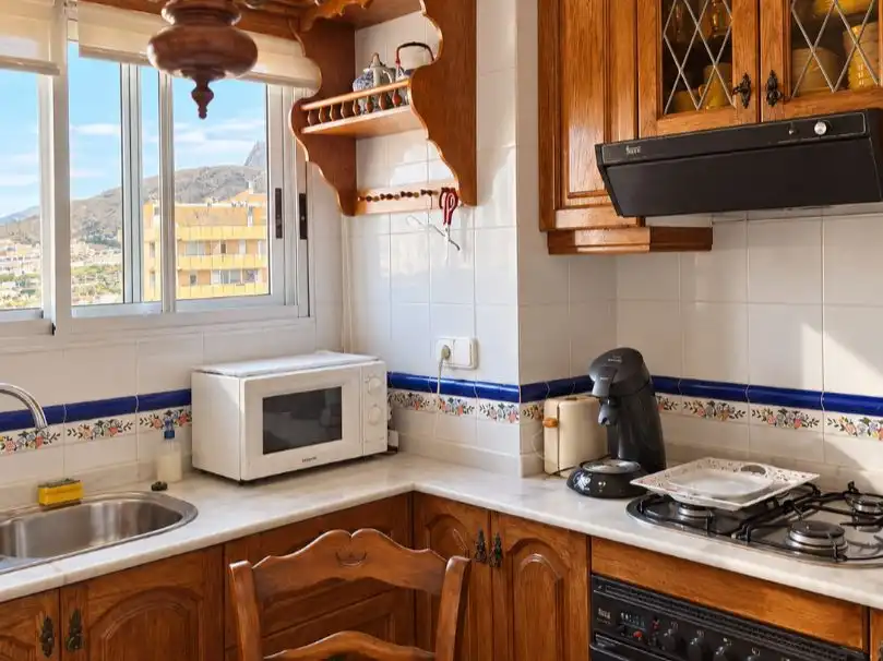 Cuina de Apartament en venda en Benidorm amb Aire condicionat i Terrassa