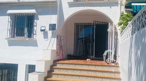 Foto 3 de Casa adosada en venda a Nueva Atalaya, Estepona