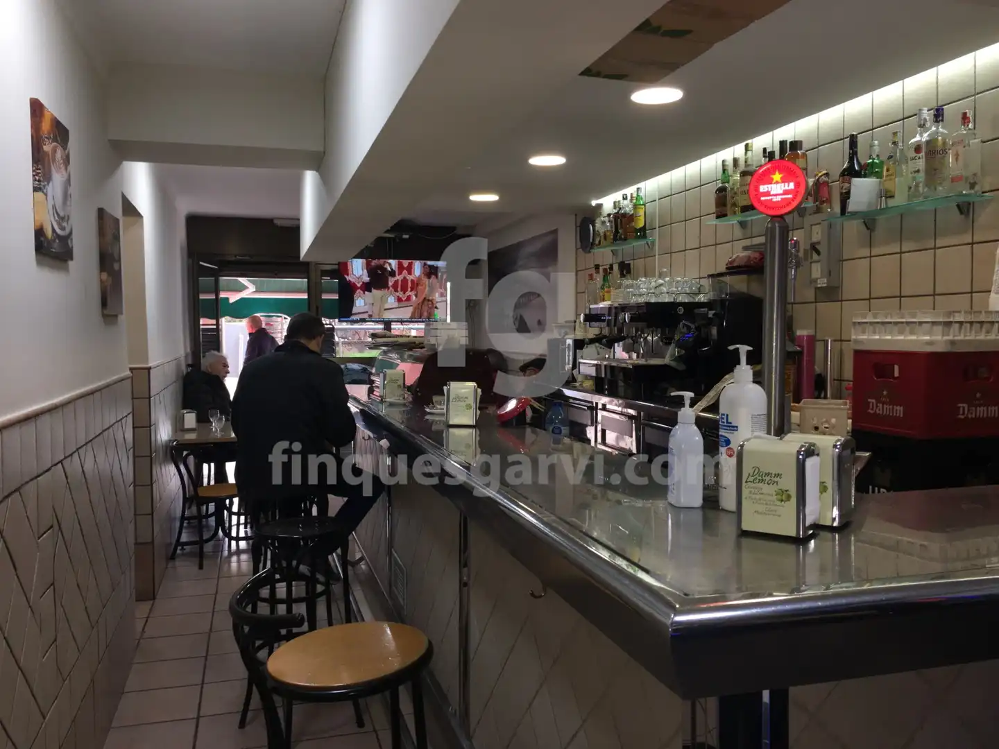 Local en venta en Badalona con Aire acondicionado