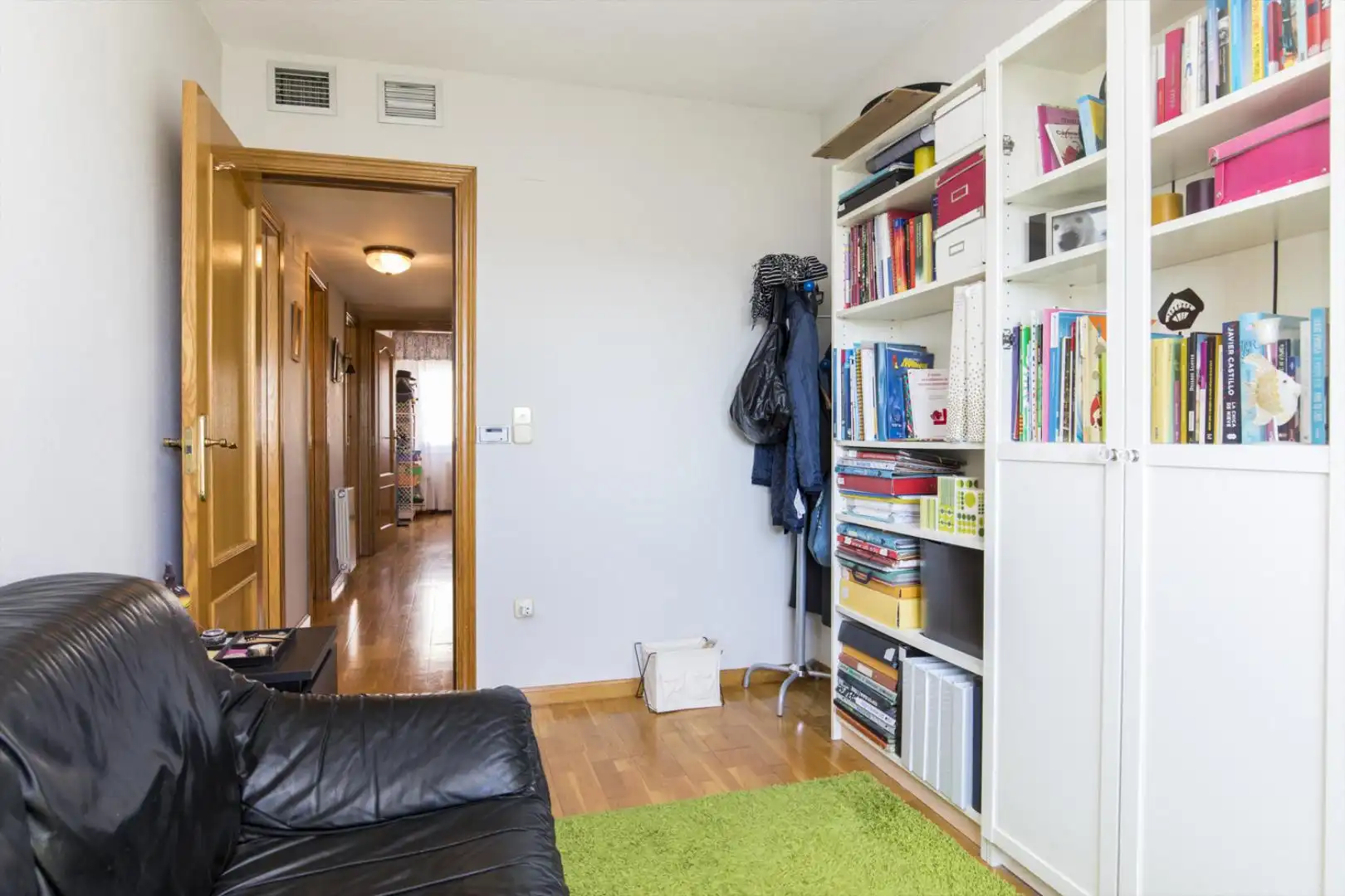 Detached homes for sale in Zaragoza  with Terrace, Storage room and Swimming Pool