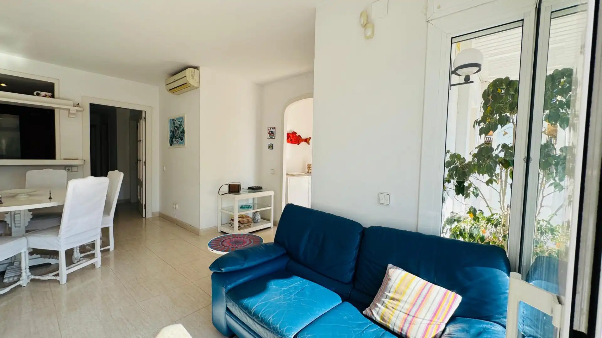Wohnzimmer von Erdgeschoss zur Miete in Vilanova i la Geltrú mit Klimaanlage, Heizung und Terrasse