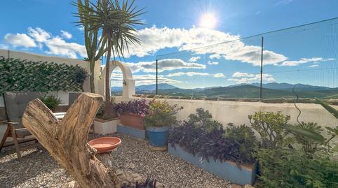 Foto 5 de Casa adosada en venta en Calle Corrales, Alozaina, Málaga