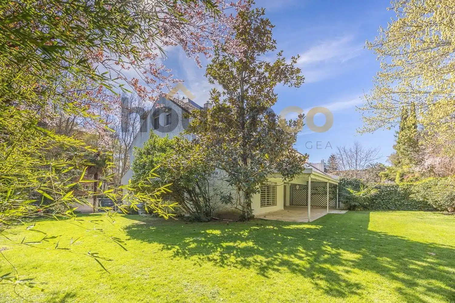 Jardí de Casa o xalet en venda en  Madrid Capital amb Aire condicionat, Calefacció i Terrassa