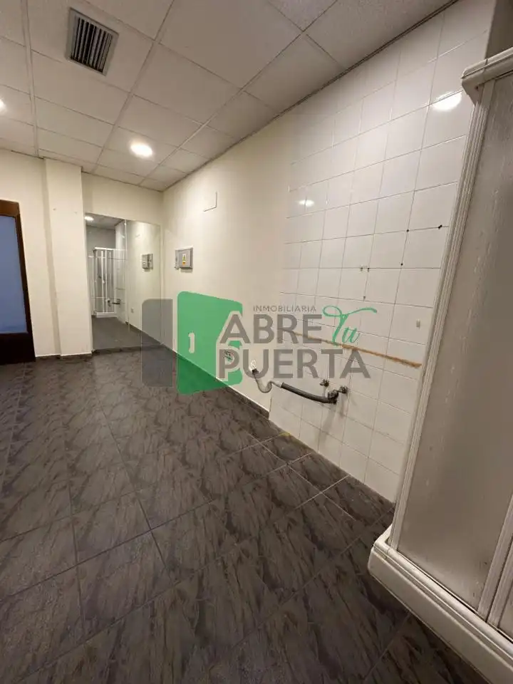 Local de alquiler en Ourense Capital 