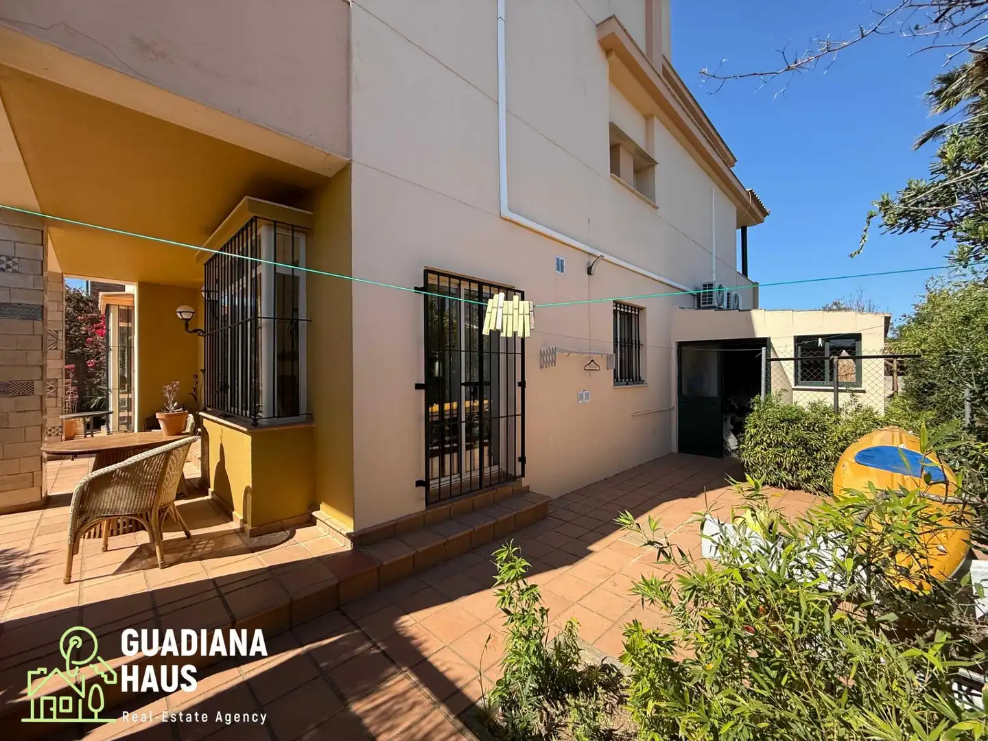 Exterior view of Houses for sale in Ayamonte  with Air Conditioner, Private garden and Terrace