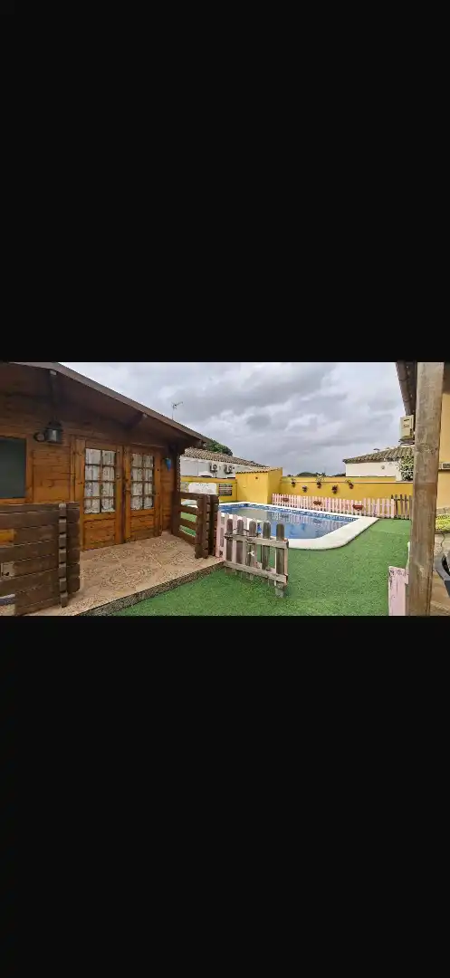 Swimming pool of Houses for sale in Chiclana de la Frontera  with Air Conditioner, Heating and Private garden