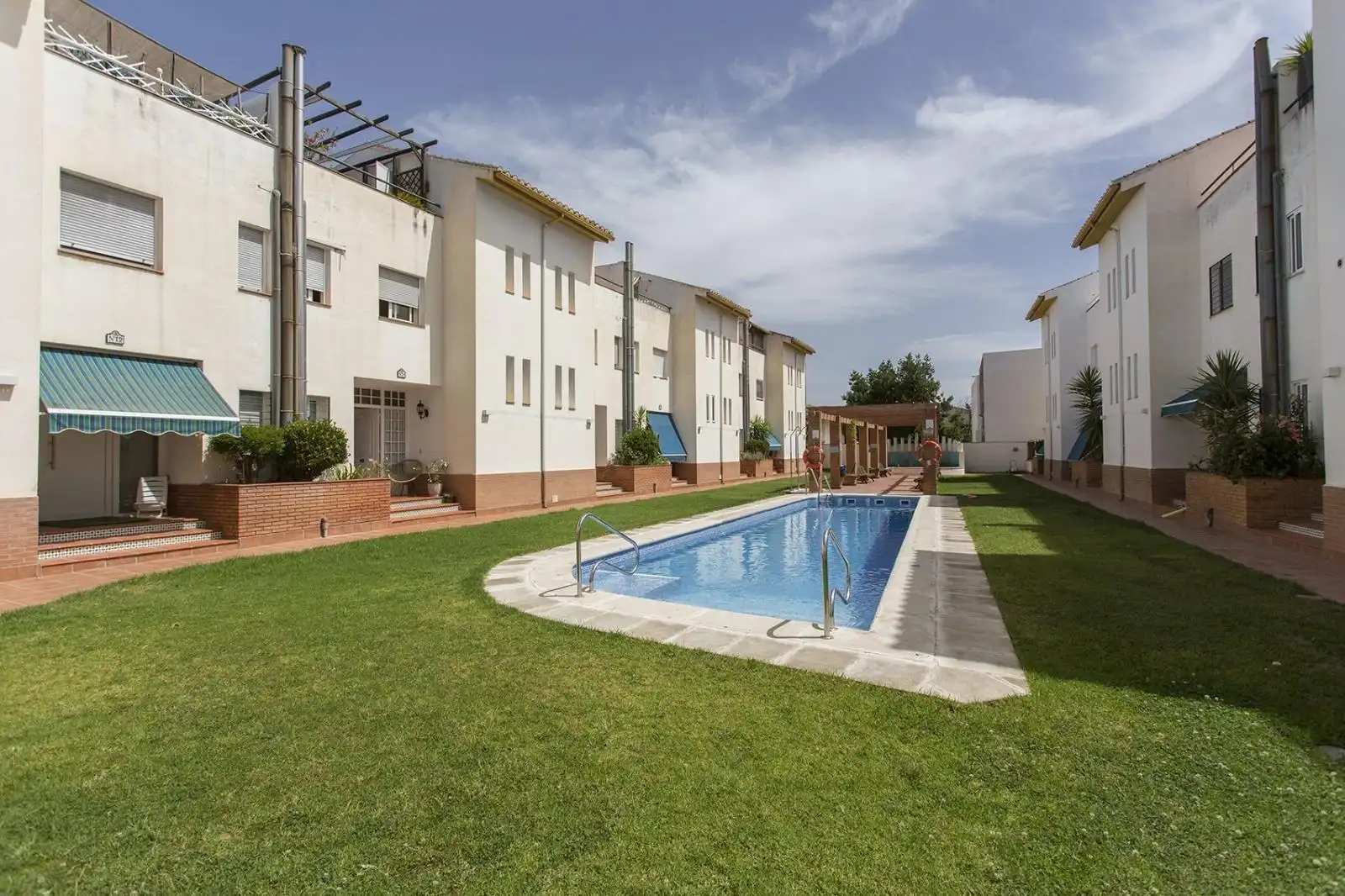 Casa a schiera con piscina in vendita a Carretera Bailén-Motril 70, imagen 2