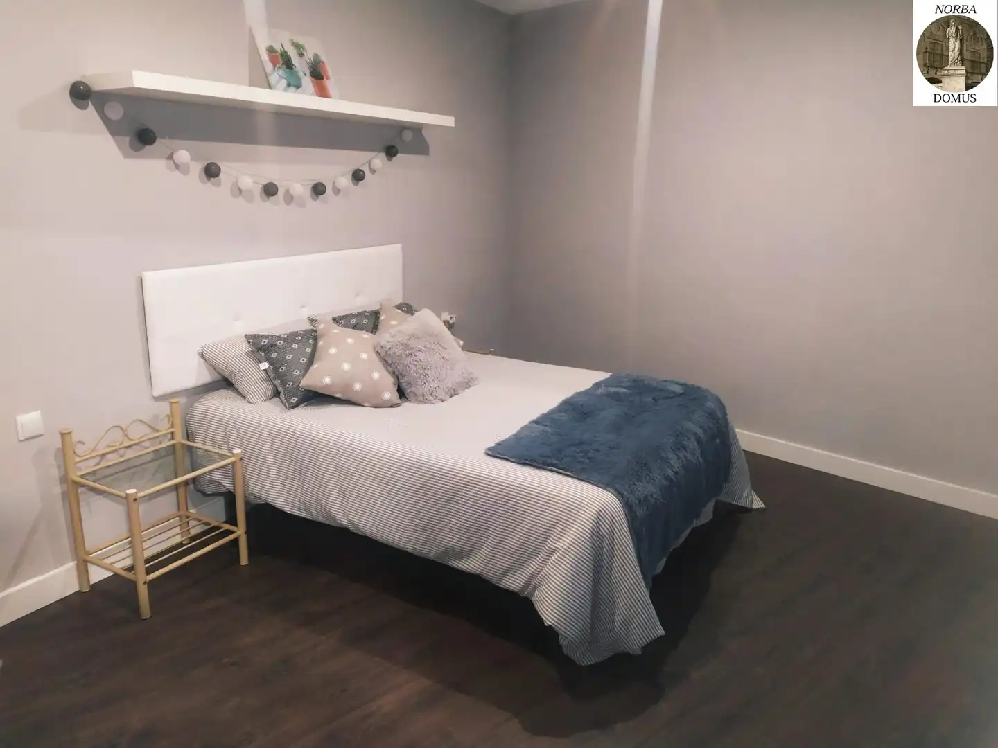 Habitación de Apartamento en venta en Cáceres con Aire acondicionado, Calefacción y Amueblado