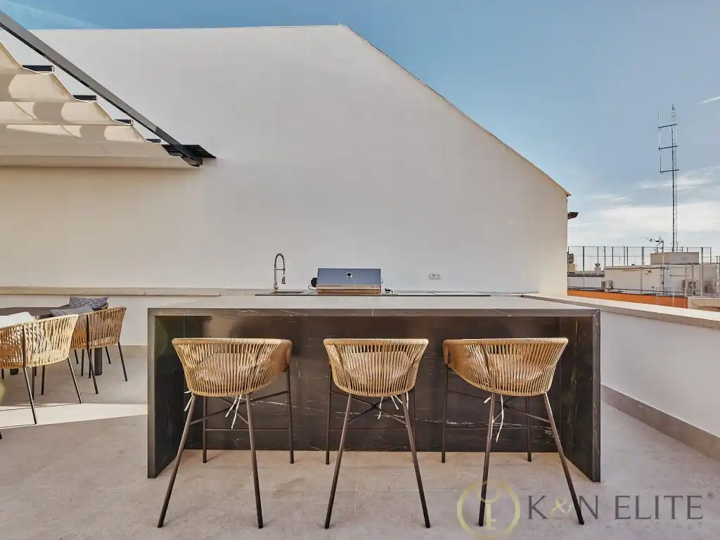 Terrace of Attic for sale in Madrid  with Air Conditioner, Terrace and Swimming Pool