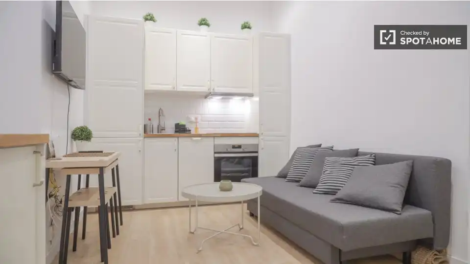 Piso con terraza en alquiler en Centro
