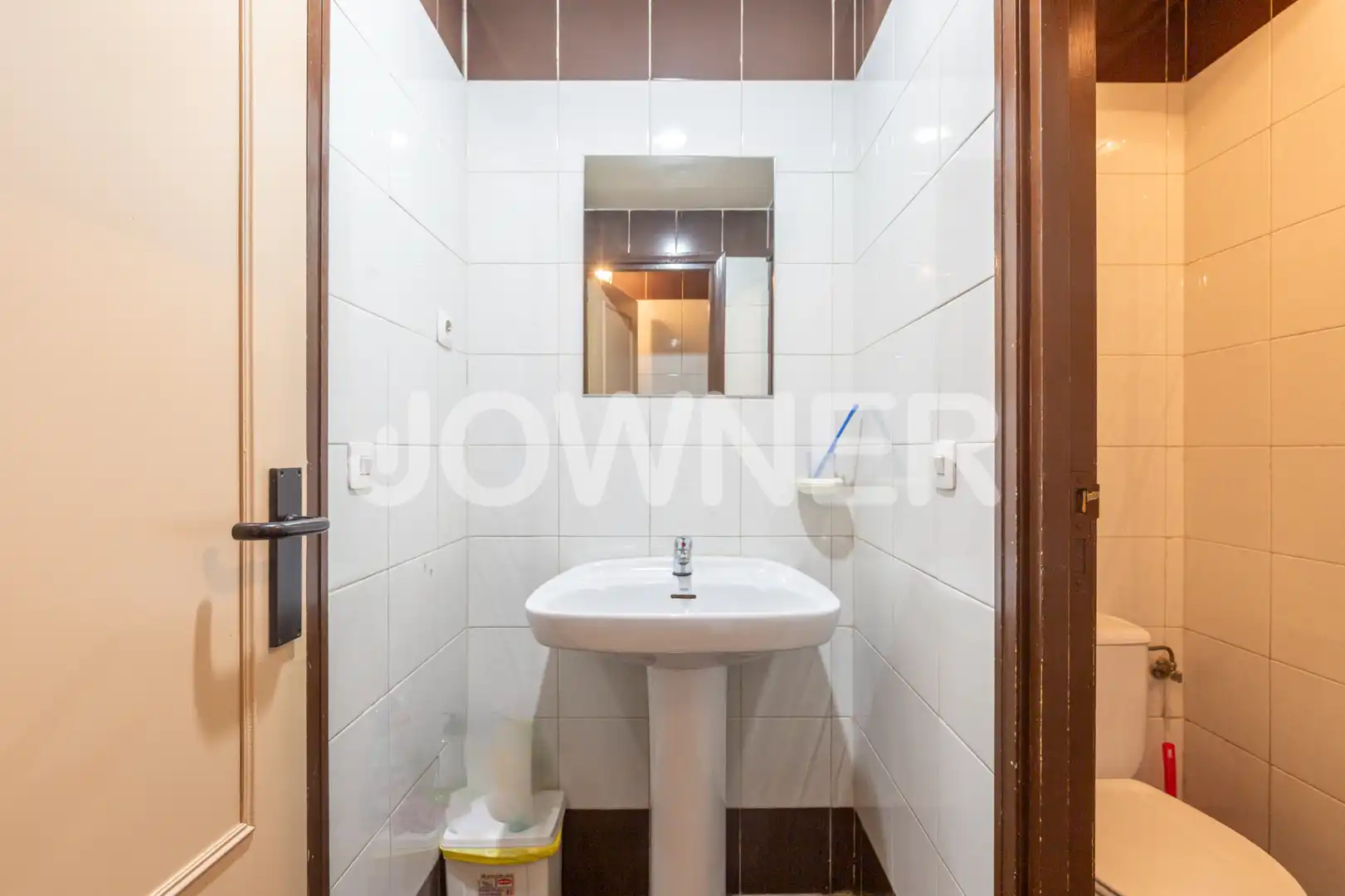 Badezimmer von Büro zur Miete in Madrid mit Klimaanlage und Alarm