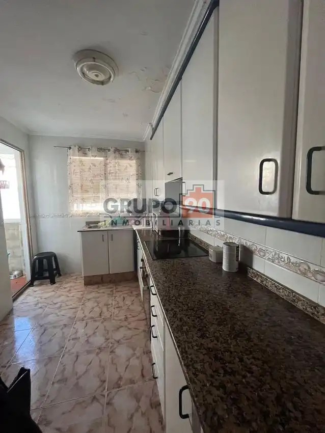Cocina de Piso en venta en Burjassot con Trastero y Balcón