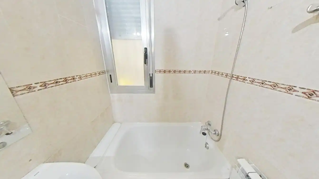 Baño de Piso en venta en Madrid con Calefacción