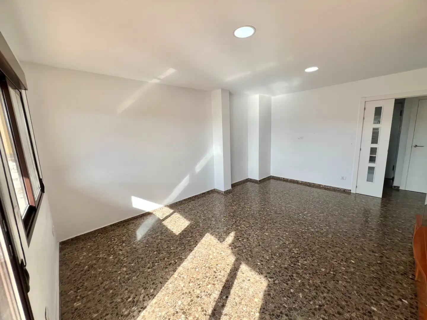 Dúplex en venta en Chiva con Terraza