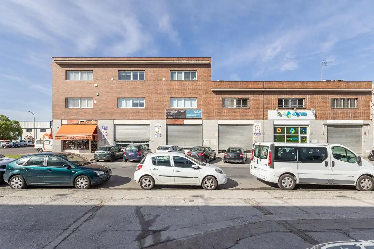 Industriegebäude zum Verkauf in Avenida JUNCARIL, imagen 3