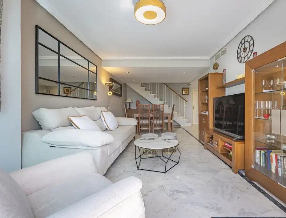 Wohnung mit Terrasse zum Verkauf in Río Real - Los Monteros, imagen 2