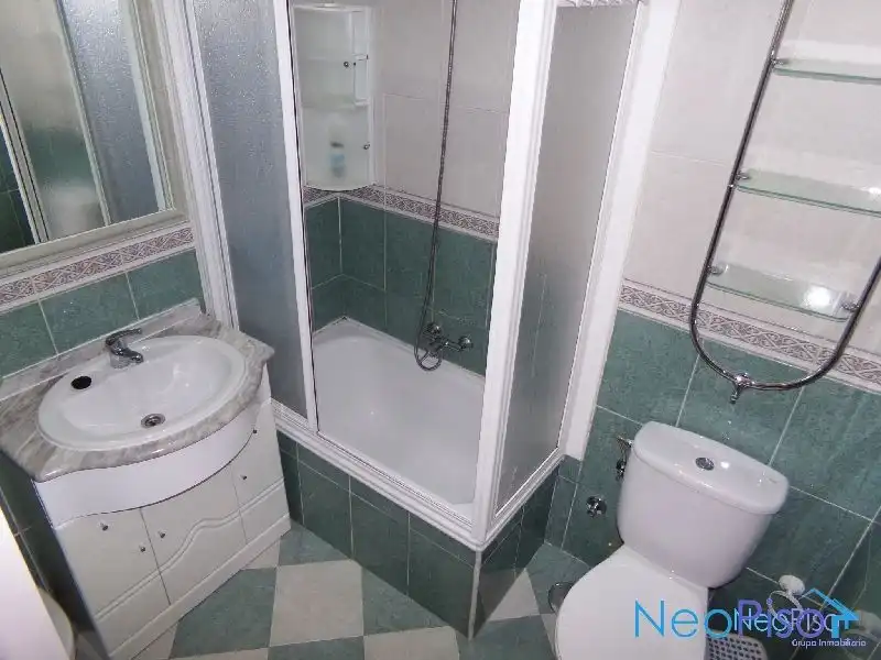 Bany de Pis en venda en Alcorcón amb Terrassa i Piscina