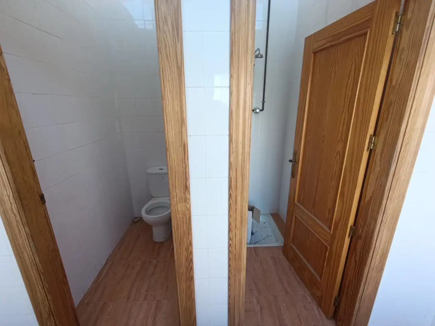 Bathroom of Industrial buildings for rent in Bullas